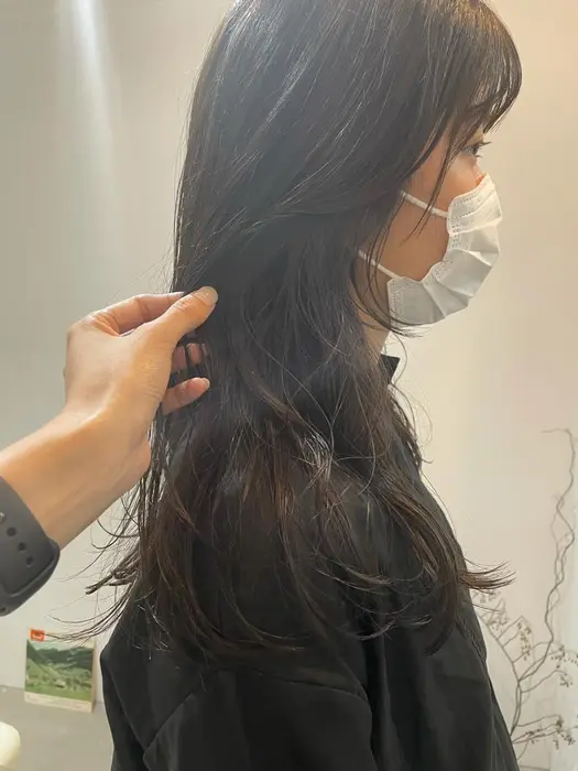 お顔周り 内巻きにするだけでふわっと なびいて 小顔効果も 毛先の質感作り 大事にしてま Nomad ノマド 所属 島田 彩 のヘアカタログ ミニモ