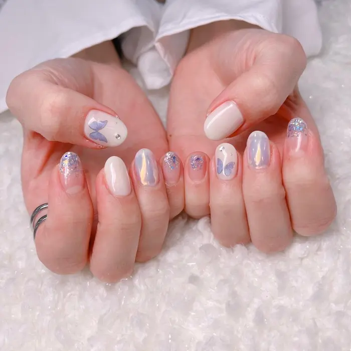 妖艶な可愛さ蝶ネイル ミスティバタフライ パラジェル アシンメトリー フットネイル オフ Space所属 Space のネイル デザイン ミニモ