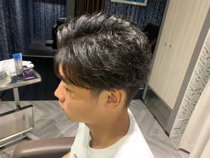 癖を活かしたリバースアップバング メンズ メンズカット メンズセット アップバング Earth大井町店所属 トップスタイリスト 副店長齊藤のヘアカタログ ミニモ