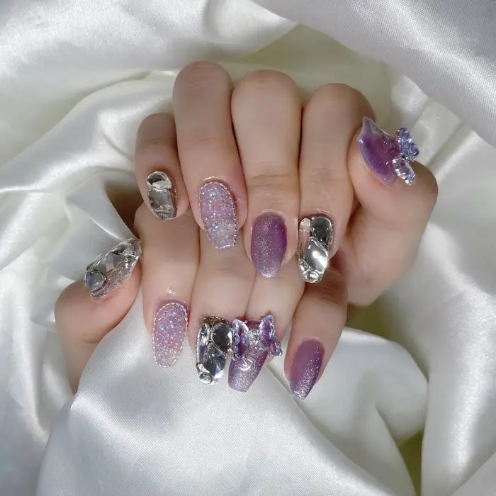 パーツ追加料金無し 韓国ネイル ヴァンクリネイル ピクシーネイル ストーン埋め尽くしネイル Pomnail所属 Pom Nail 韓国ネイル 専門店のネイルデザイン ミニモ