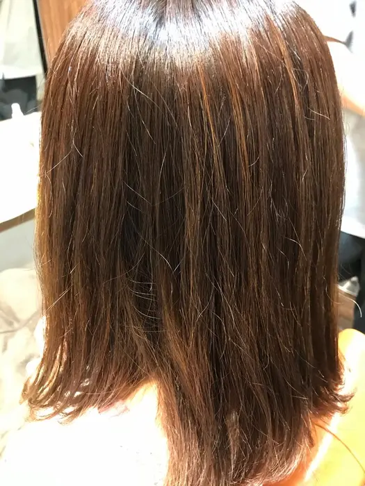 カラー剤にピンクを混ぜてみたいけど 元々ハイライトを入れているところにピンクが出すぎるのがちょっと Hairspapaz所属 佐藤 ひろかのヘア カタログ ミニモ