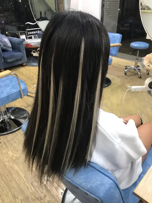ショートボブからのホワイトハイライトエクステ 1st Vibe Annex所属 リピート 指名率 No 1 松井のヘアカタログ ミニモ ショートボブからのホワイトハイライトエクステ 1st Vibe Annex所属 リピート 指名率 No 1 松井のヘアカタログ ミニモ
