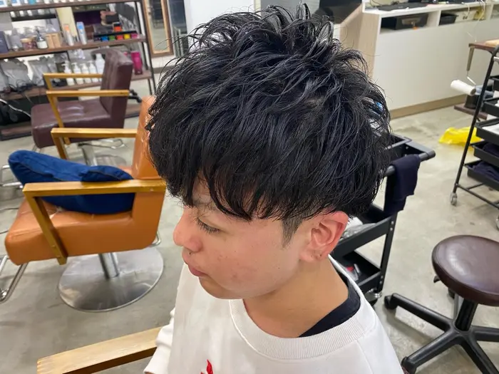 髪質 硬さ 太さ 毛量 普通 普通 普通 トップのみロッドで立ち上がりと動きをつけそれ以外はピン Hair Make Anyhow所属 店長 小林 大介のヘアカタログ ミニモ