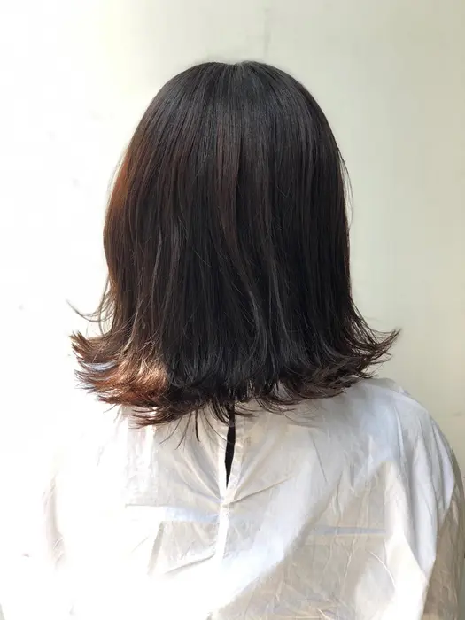 ボブですが 表面に少し段が入っているので毛先に動きが出て重く見えずらくなってます O Blaze Artistbox所属 戸高 菜月のヘアカタログ ミニモ