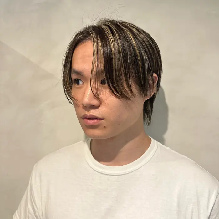 メンズハイライト メンズメッシュ
黒染め履歴あったので2ブリーチです︎