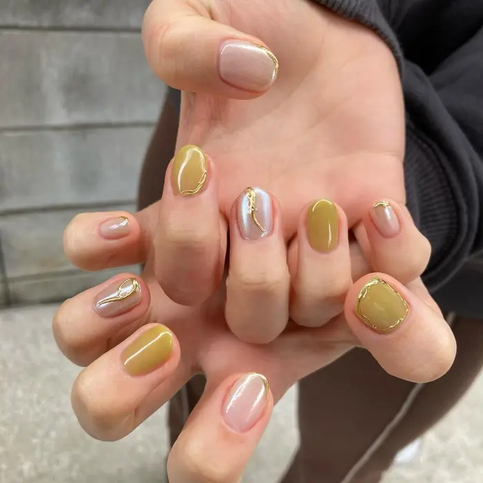 Arisly千葉駅前所属 大塚 唯菜のネイルデザイン ミニモ