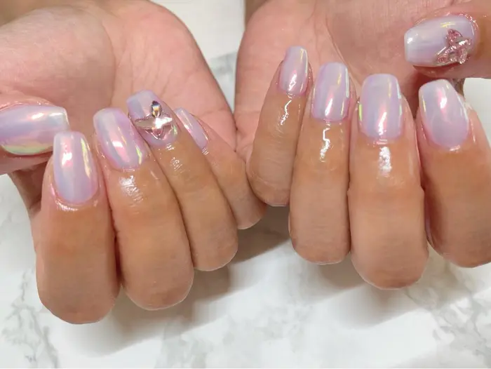 新入荷 キャンディピンクパウダー うるうるなツヤツヤなオーロラカラーが可愛いです Miroir Private Nail Salon所属 Ai のネイル デザイン ミニモ