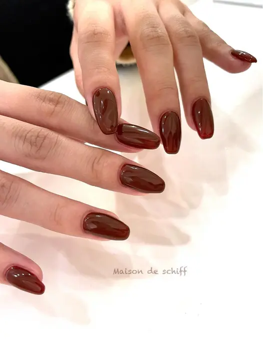 ぷるん艶ワンカラー 人気なボルドーカラー Maison De Schiff 所属 ネイリスト Manahaのネイルデザイン ミニモ ぷるん艶ワンカラー 人気なボルドーカラー Maison De Schiff 所属 ネイリスト Manahaのネイルデザイン ミニモ