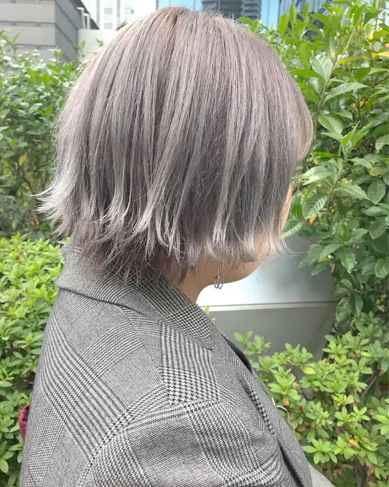 ホワイトカラー パールホワイト ヘアカラー Chainon 心斎橋店所属 ダブルカラー支持率 No1ヨシキのヘアカタログ ミニモ