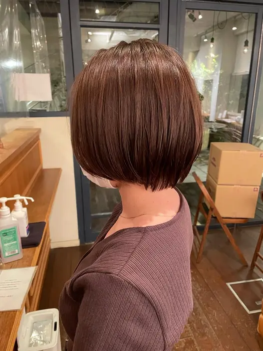 ショートボブ ボブとショートの間なので 短すぎず女の子らしさがでて可愛いショートボブスタイルです Make S所属 石垣 真萌のヘアカタログ ミニモ ショートボブ ボブとショートの間なので 短すぎず女の子らしさがでて可愛いショートボブスタイルです Make S所属 石垣 真萌のヘアカタログ ミニモ