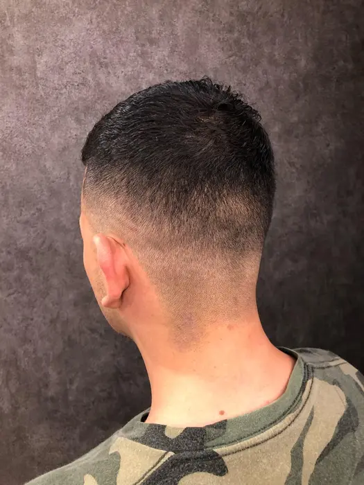 アーミースタイルのご希望でフェードカット Tetote 天王寺店 Aujua天王寺阿倍野エリア認定サロン所属 前田 璃南のヘア カタログ ミニモ