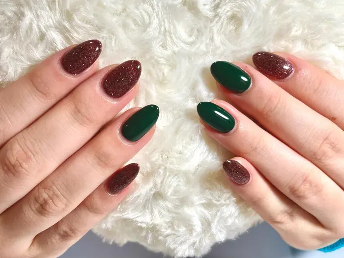 クリスマスカラーネイル Magic Mush Nail S 所属 Magic Mush Nail S のネイル デザイン ミニモ