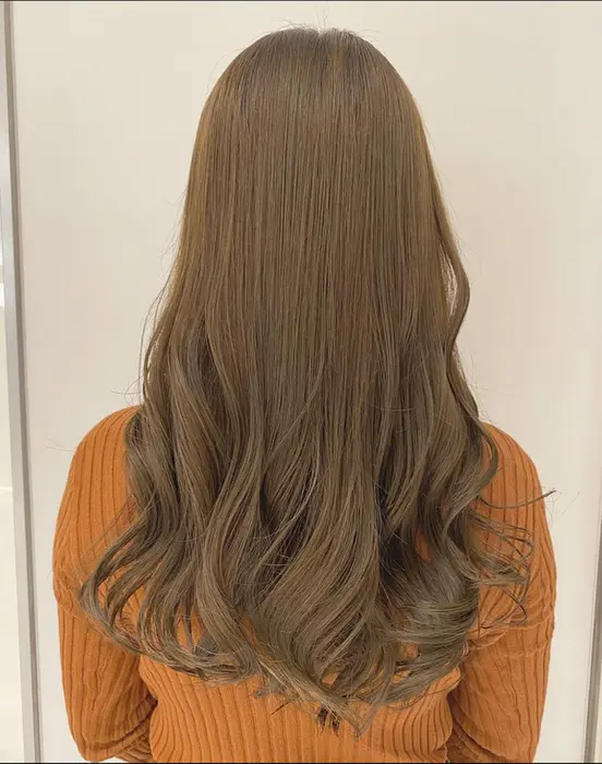 ヨシンモリ風オルチャンパーマ 32mmのコテで巻いたみたいなデジタルパーマ Apish Ginza所属 コテ巻き風パーマ Tomoのヘアカタログ ミニモ