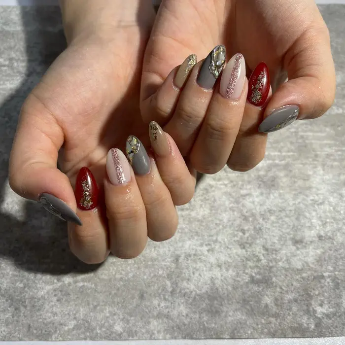 つけ放題 ラメ フィルイン ネイル シェル マット ニュアンスネイル ニュアンス フィルイン Nail Eyelashbell所属 Nail Bell O Harukaのネイルデザイン ミニモ