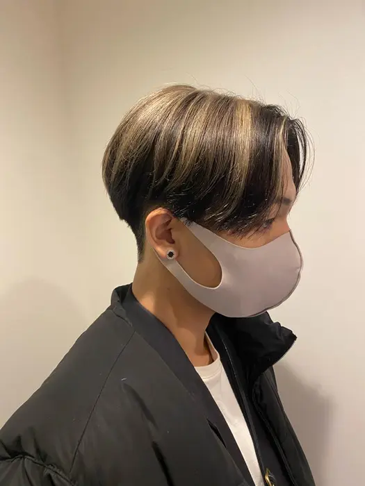 センターパート ハイライト 雰囲気 セット楽ちん 男子ウケ女子ウケ抜群 雰囲気変えたい方 Maisie所属 メンズチーフ名小路谷 メンズ カット パーマのヘアカタログ ミニモ