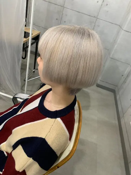 毛先カット メンテナンスカット ユニコーンカラー 鬼滅の刃 ハイライト グラデーション ダブルカラ Hair Make Dilly所属 痛まないブリーチ特化 Dillywmのヘアカタログ ミニモ