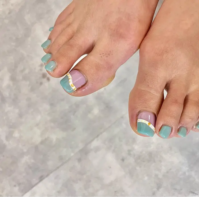 フット親指アート Nail Maison所属 Mori Mのネイルデザイン ミニモ