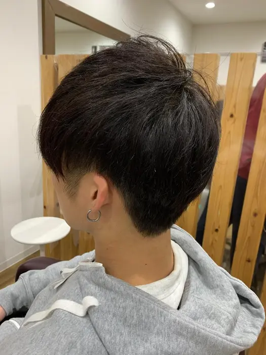 マッシュスタイル サイドはツーブロック ばっくは刈り上げで今時のスタイルになりました Eight Courage所属 大川 世理奈のヘアカタログ ミニモ