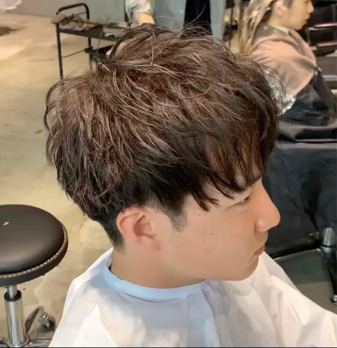 人気 王道マッシュスタイル アイロンで毛先に緩く形をつけ ワックスでしっかりセットしてます Cherim シェリム 所属 メンズカット 韓国風 カラー 長田浩希のヘアカタログ ミニモ