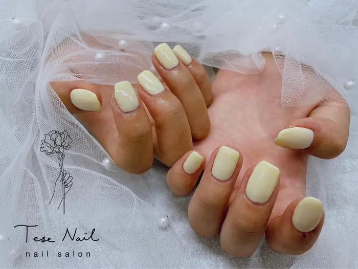 今の時期にピッタリクリームイエローもオススメです Tese Nail所属 Tesenail Natsumiのネイル デザイン ミニモ