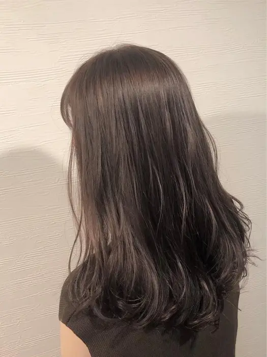 秋に向けてピンク系で艶感カラー 色持ちも良く褪色も綺麗なヘアカラーです Anuenue所属 Joy タニガワ のヘア カタログ ミニモ