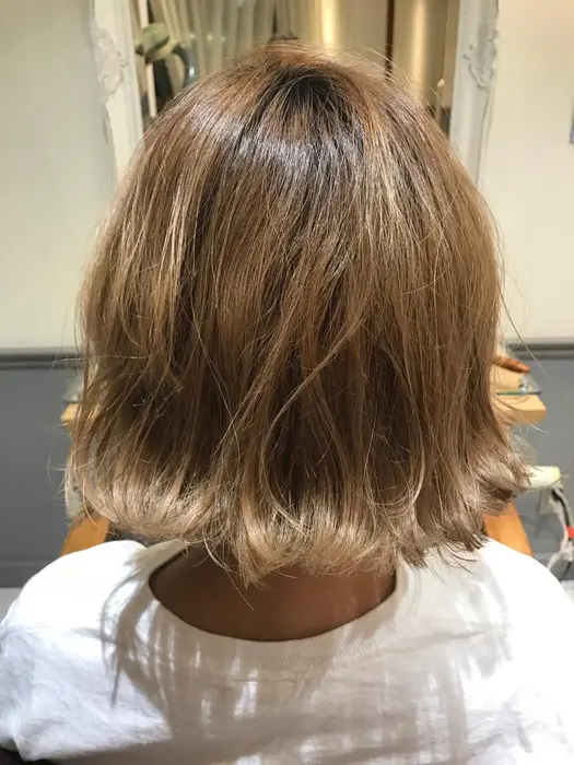 顎ラインの切りっぱなしボブ 外ハネアレンジしたい方 オススメです Liberate リバレイト 所属 ヒライ ネオのヘアカタログ ミニモ