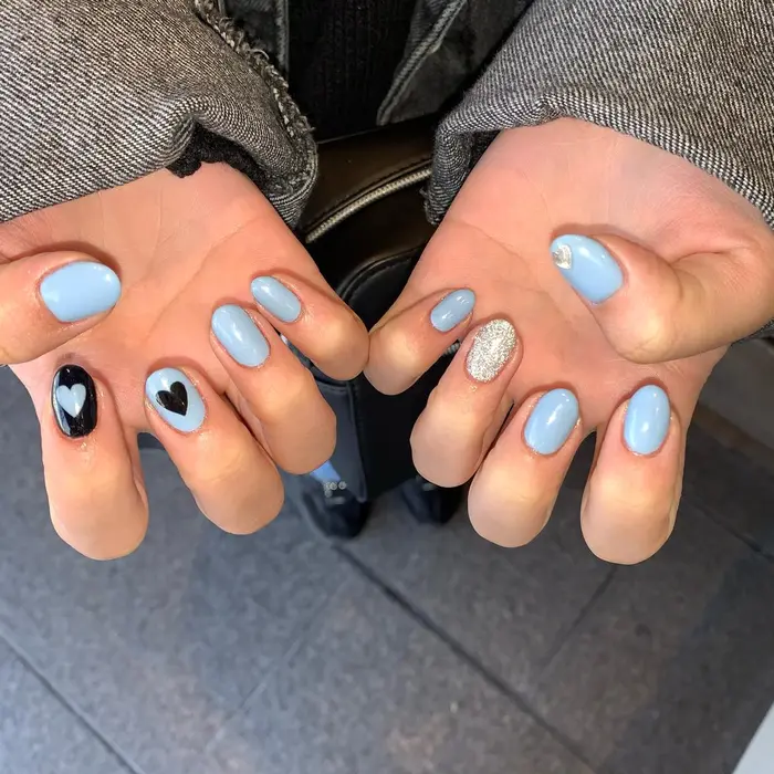 Nail Salon Dress梅田所属 桑名 満理奈のネイルデザイン ミニモ