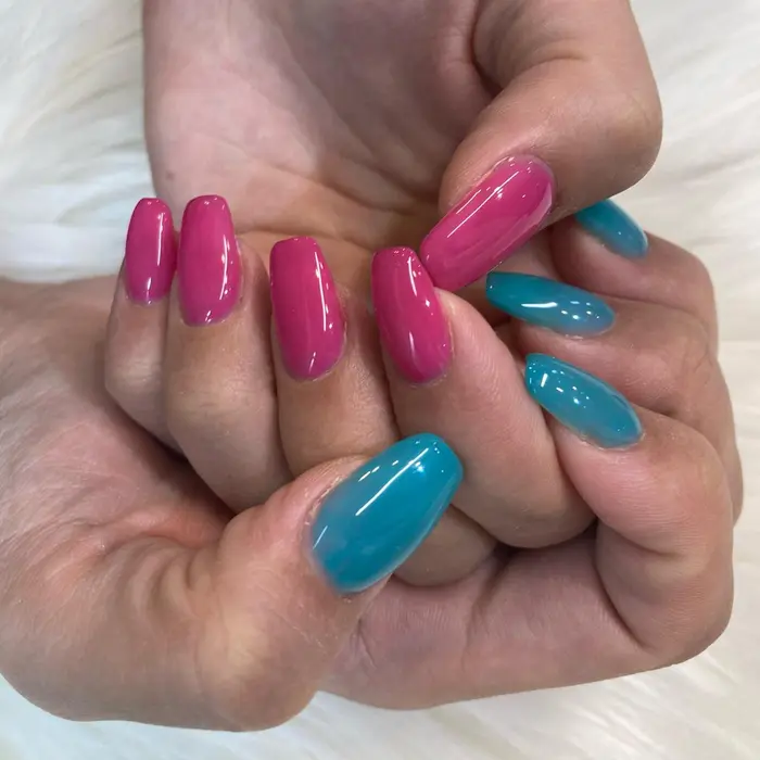 ワンカラー ピンク 水色 エリクサーネイル池袋店所属 エリクサーネイル池袋 小堀のネイルデザイン ミニモ
