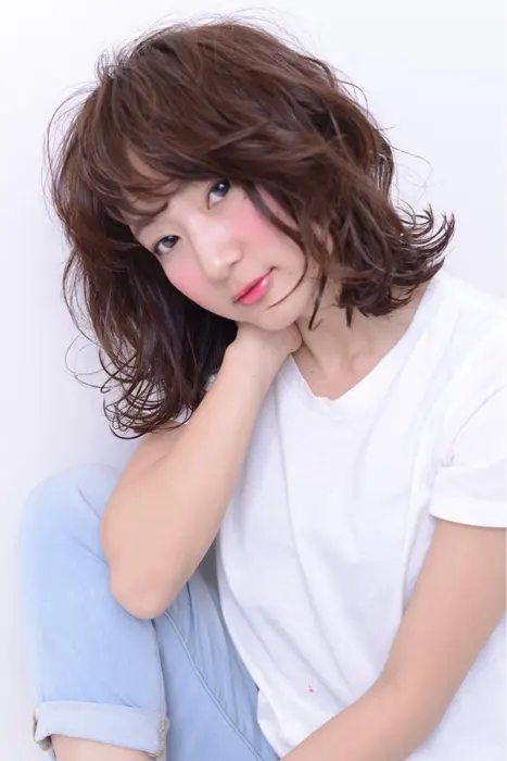 ミディアム パーマ Buzztime所属 Buzz Timeのヘアカタログ ミニモ