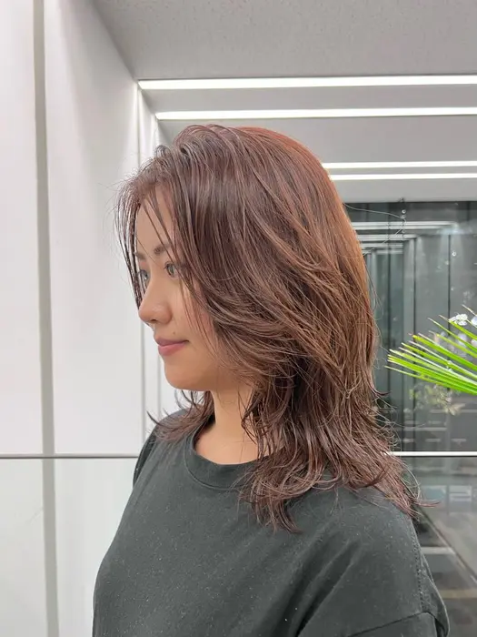 顔まわりもレイヤーいれてゆるくパーマかけると動きが出てとっても可愛くなります Beautrium Aoyama St店所属 たるみ ことりの ヘアカタログ ミニモ