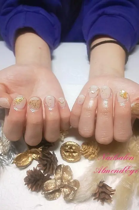 はじめましてのお客様 初めてネイルをなさるとの事でお任せくださいました 成人式のお着物に Nailsalon Almondeye所属 ネイルサロン Almondeyeのネイルデザイン ミニモ