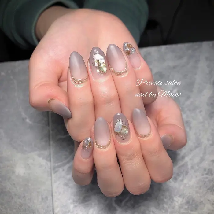 グラデーションネイル Atelier Nail Re Lum所属 Atelier Nail Relumのネイル デザイン ミニモ