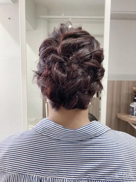 編み込みが入った立体的なヘアアレンジこの後結婚式に出席されるお客様です ミルミー美容室所属 山下 七海子のヘア カタログ ミニモ