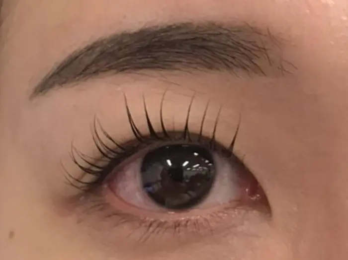 パリジェンヌラッシュリフト 次世代印象まつ毛パーマ アイラッシュ ドライヘッドスパ Riri所属 本庄 吏沙のマツエク デザイン ミニモ