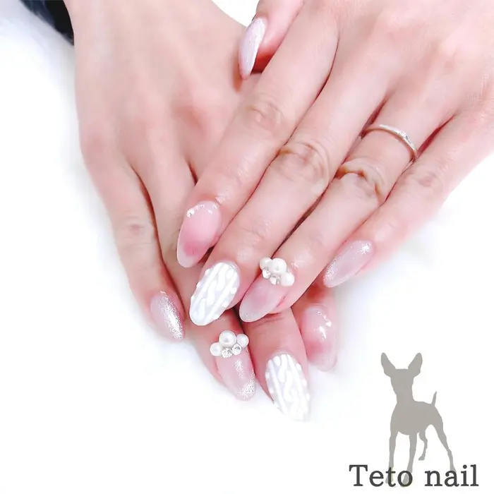 ピンクマグネット ニットネイル 追加デザイン料金 3000円 デザイン減らしてコース内に収めるこ Teto Nail 錦糸町店所属 Teto Nail 錦糸町店のネイルデザイン ミニモ
