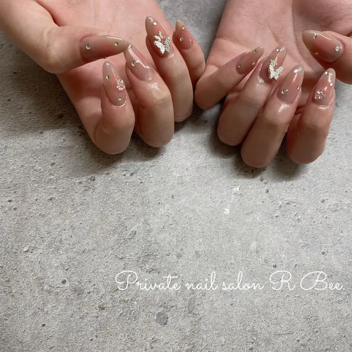 初回オフ無料 オープン記念価格持ち込みデザイン 4950 Nail Nailart 大阪ネイ Private Nail Salon R Bee 所属 R Bee Reinaのネイルデザイン ミニモ