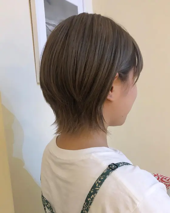 今流行りのショートウルフ 襟足が跳ねやすい方でもしっかりカウンセリングして お客様に合った施術でカ Novel Days所属 ボブスタイル 植木凜のヘア カタログ ミニモ