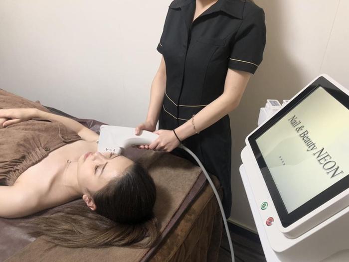 Beauty Salon Neon 天神格安美肌脱毛 ハイフ アロマのエステ リラクサロン エステティシャン セラピスト情報 天神格安美肌脱毛 Neon ミニモ