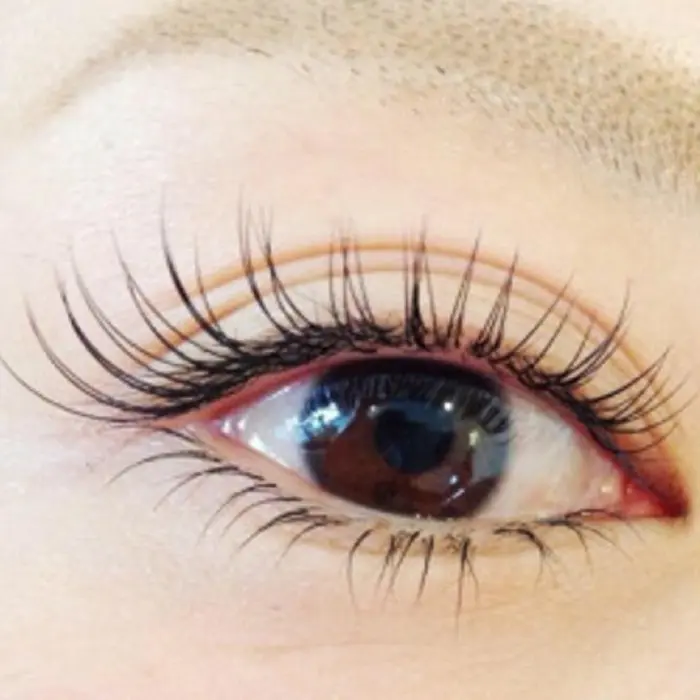 ダイヤモンドアイズ銀座店のマツエクサロン スタッフ情報 塩﨑 千瑛子 ミニモ