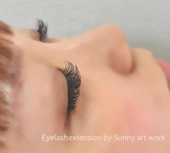 Sunny Art Workのマツエクサロン スタッフ情報 Ai ミニモ