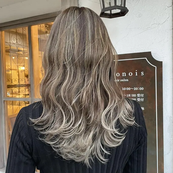 Lolonois 豊中の美容室 美容院 美容師情報 ハイライト メンズ カット中塚 ミニモ