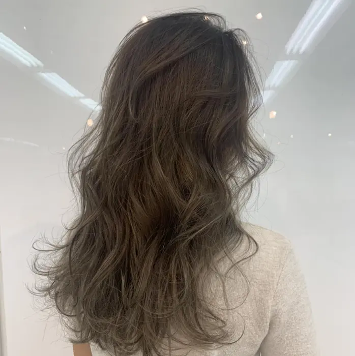 Elmo Umedaの美容室 美容院 スタッフ情報 梅田茶屋町 竹本 佳奈 ミニモ