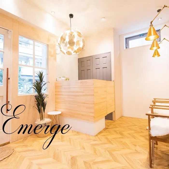 Emerge エマージュ 橋本店の美容室 美容院 スタッフ情報 Emerge橋本駅店 エマージュ ミニモ