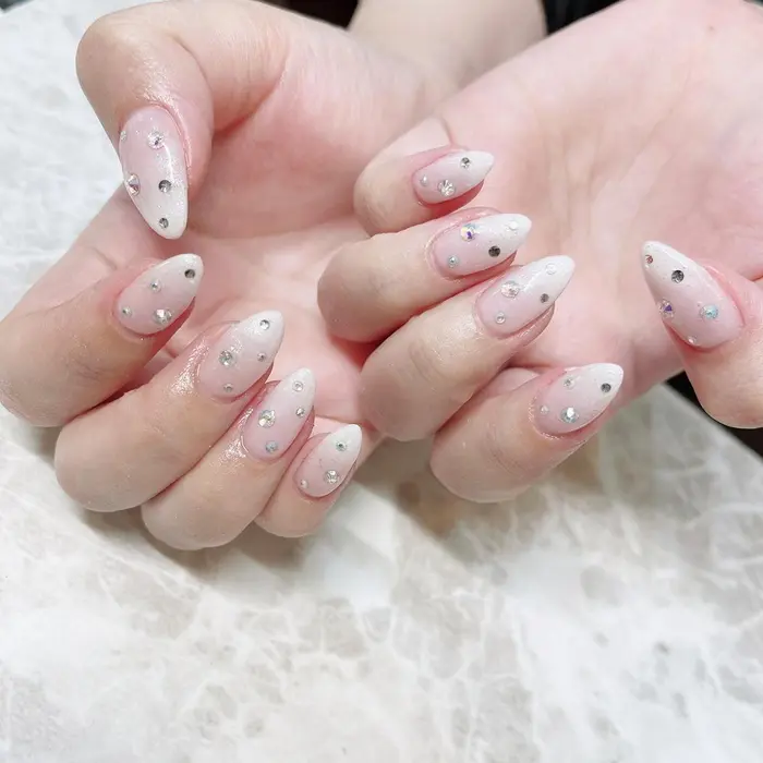 ル フリーク 柏のネイルサロン ネイリスト情報 日高 利恵 ミニモ