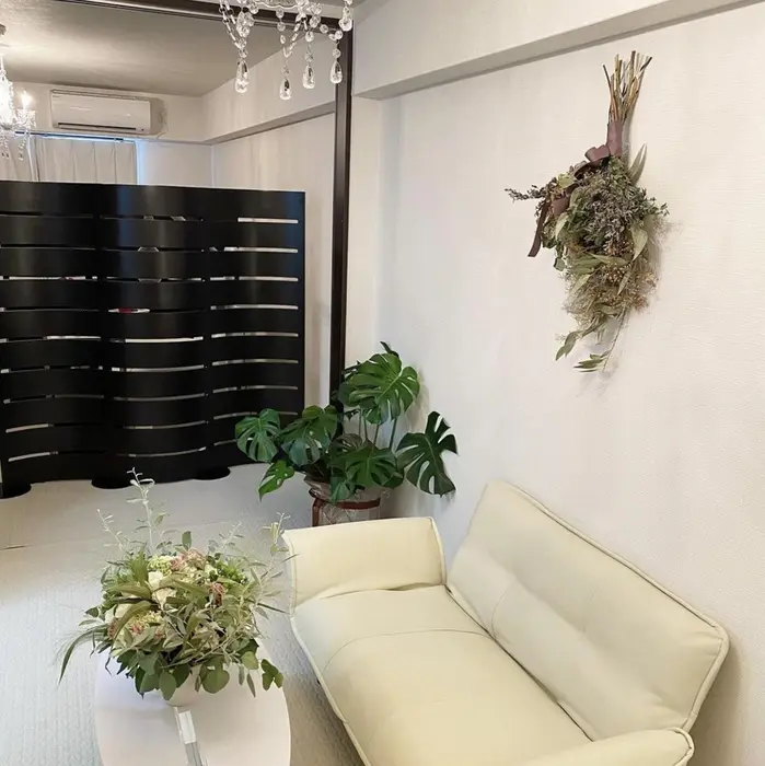 Whitening Salon Bright 広島店 ホワイトニングサロンブライト の美容室 美容院 美容師情報 本田 舞 ミニモ