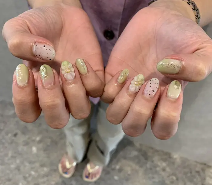 Earth上田店のネイルサロン スタッフ情報 大西 玲奈 ミニモ Earth上田店のネイルサロン スタッフ情報 大西 玲奈 ミニモ