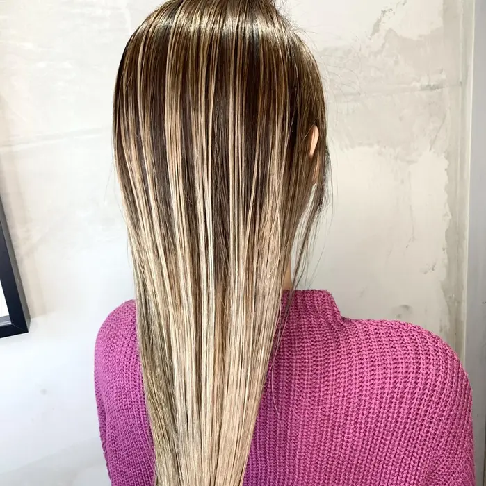 Aube Hair Leiaの美容室 美容院 スタッフ情報 髪質改善ストレート デザインカラー 佐藤 ミニモ