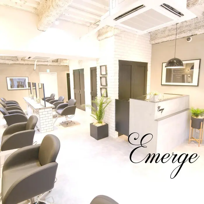 Emerge 新宿東口店の美容室 美容院 スタッフ情報 Emerge新宿駅 エマージュ 東口店 ミニモ
