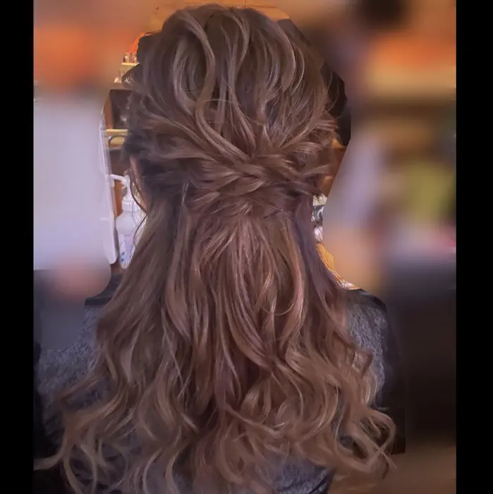 ヘアーサロンi N Aの美容室 美容院 美容師情報 ヘアセット専門 Momo ミニモ ヘアーサロンi N Aの美容室 美容院 美容師情報 ヘアセット専門 Momo ミニモ