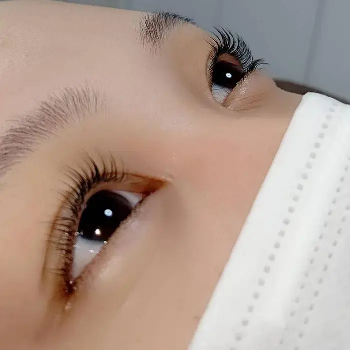 Mon Sourireのマツエクサロン スタッフ情報 モンスリール 石崎 りな ミニモ